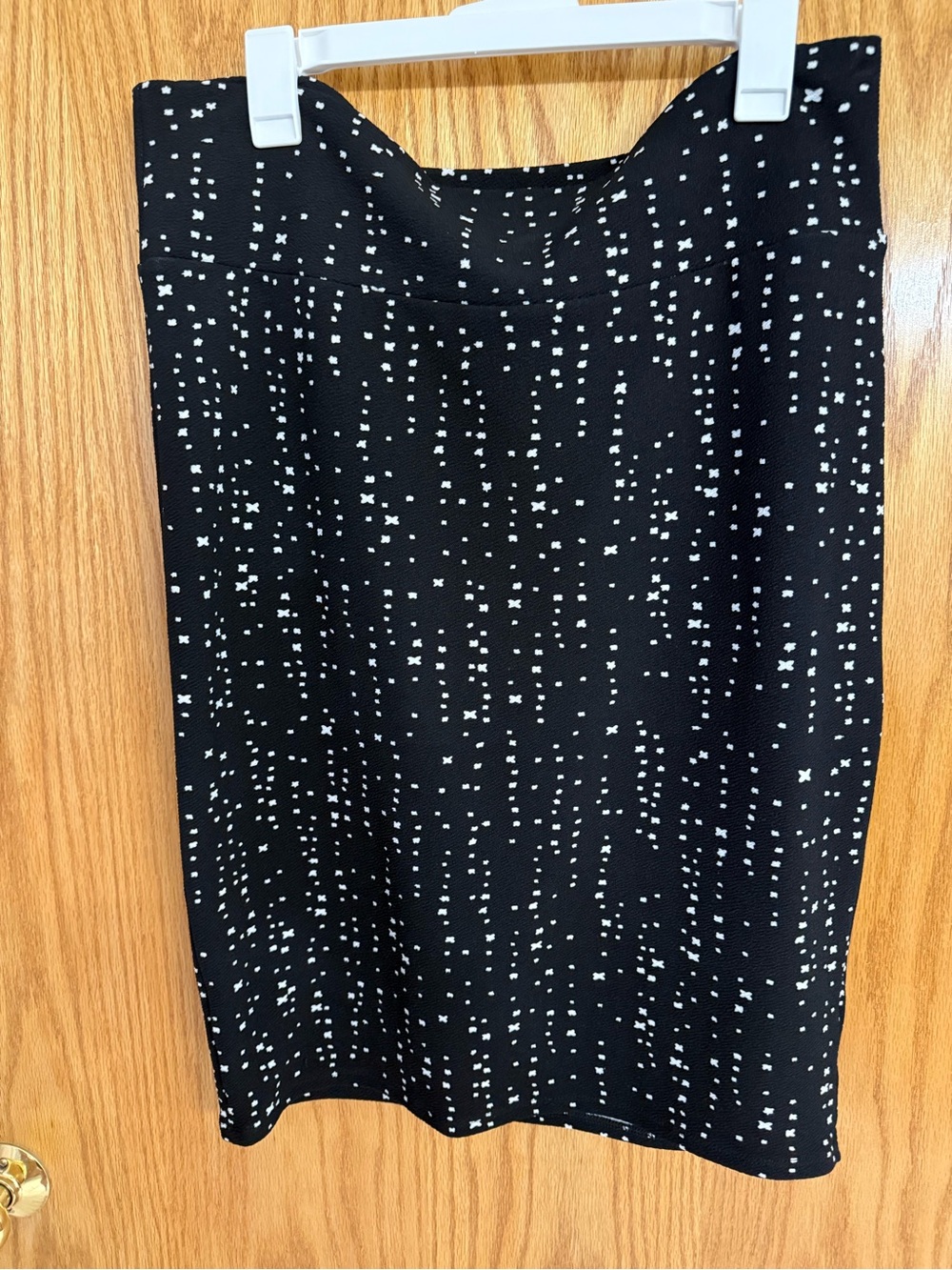 LuLaRoe Black Pencil Skirt with White Dot Matrix